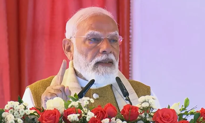 पीएम मोदी बीजेपी कार्यकर्ताओं को संबोधित करते हुए केरल चुनाव 2026 के लिए प्रेरणा देते हुए।