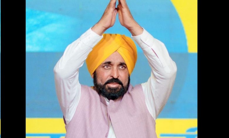 मुख्यमंत्री भगवंत सिंह मान: गरीबों को अनपढ़ रखना कांग्रेस और अकालियों का सोचा-समझा राजनीतिक फैसला था