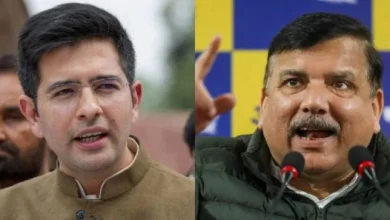 राघव चड्ढा और संजय सिंह के बीच आम आदमी पार्टी में विवाद, जनहित मुद्दों पर बहस।