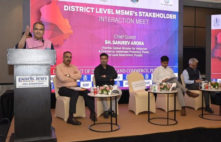 पंजाब सोलर पावर योजना: मुख्यमंत्री भगवंत मान और मंत्री संजीव अरोड़ा