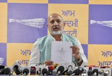 बलतेज पन्नू: बेअदबी विरोधी कानून पर सुखबीर बादल की चुप्पी बुनियादी सवाल खड़े करती है