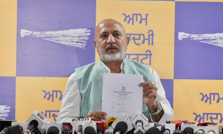 बलतेज पन्नू: बेअदबी विरोधी कानून पर सुखबीर बादल की चुप्पी बुनियादी सवाल खड़े करती है