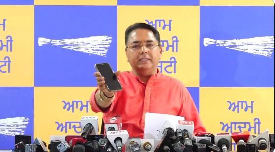 अमन अरोड़ा ED बयान जांच में सहयोग और राजनीतिक दबाव के आरोप
