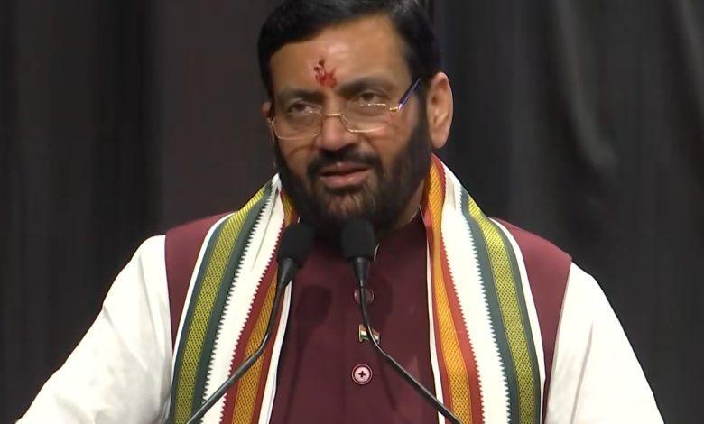 हरियाणा में मुख्यमंत्री द्वारा सिटी इलेक्ट्रिक बस सेवा का शुभारंभ करते हुए 80 इलेक्ट्रिक बसों को हरी झंडी दिखाने का दृश्य