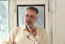 डॉ बलबीर सिंह वोट सुरक्षा बैठक में लोकतंत्र और मतदाता अधिकारों पर चर्चा करते हुए।