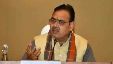 सीएम भजनलाल शर्मा का बड़ा फैसला: काफिले में गाड़ियों की संख्या घटाकर 5 की, पीएम मोदी की अपील का असर 3 सीएम भजनलाल शर्मा काफिला 5 गाड़ियां ईंधन बचत राजस्थान