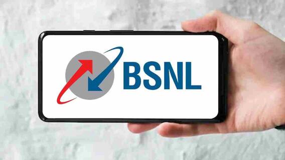 BSNL सिम कार्ड और मोबाइल स्क्रीन पर दिखता बीएसएनएल नया रिचार्ज प्लान 2026 का ₹51 वाला ऑफर और डेटा बेनिफिट्स
