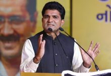 सोने और पेट्रोल की कीमतों पर बढ़ती महंगाई और सियासी बहस के बीच इसुदान गढ़वी सरकार की आर्थिक नीति पर सवाल उठाते हुए।