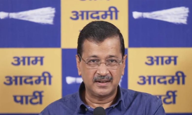 अरविंद केजरीवाल NEET-UG 2026 पेपर लीक विवाद पर सरकार के खिलाफ बयान देते हुए और Gen-Z आंदोलन की अपील करते हुए