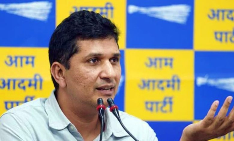 दिल्ली बस गैंगरेप मामले पर AAP नेता सौरभ भारद्वाज का विरोध प्रदर्शन और दिल्ली पुलिस की सुरक्षा व्यवस्था।