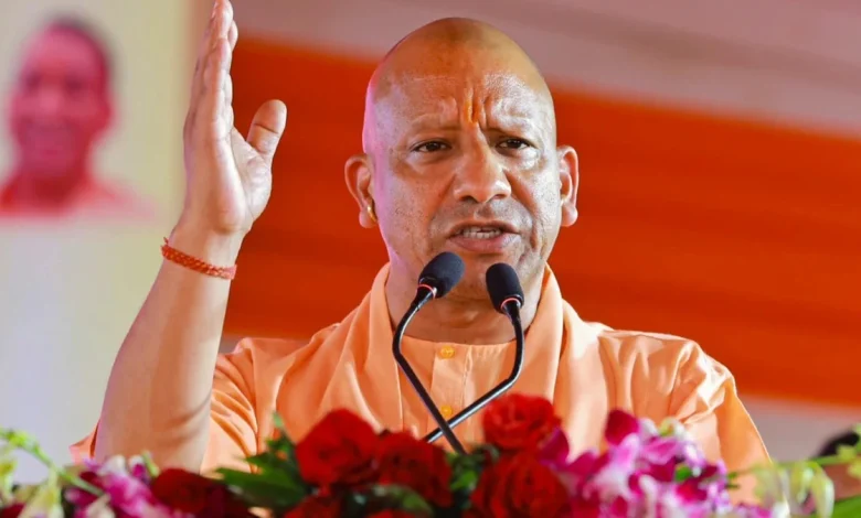 सीएम योगी का बड़ा फैसला: बकरीद पर सार्वजनिक स्थलों पर कुर्बानी पर रोक, सड़क पर नमाज नहीं; चौपाल व्यवस्था से शिकायतों का होगा त्वरित समाधान