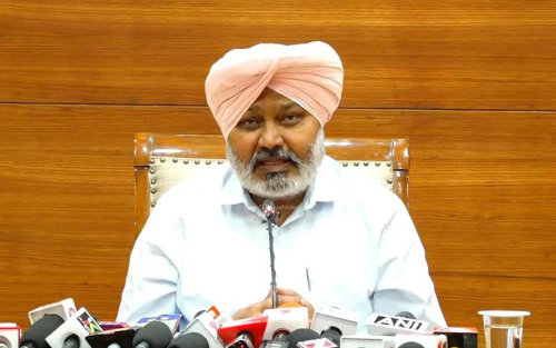 हरपाल सिंह चीमा भारत की अर्थव्यवस्था और ताइवान के मार्केट कैप पर बयान देते हुए