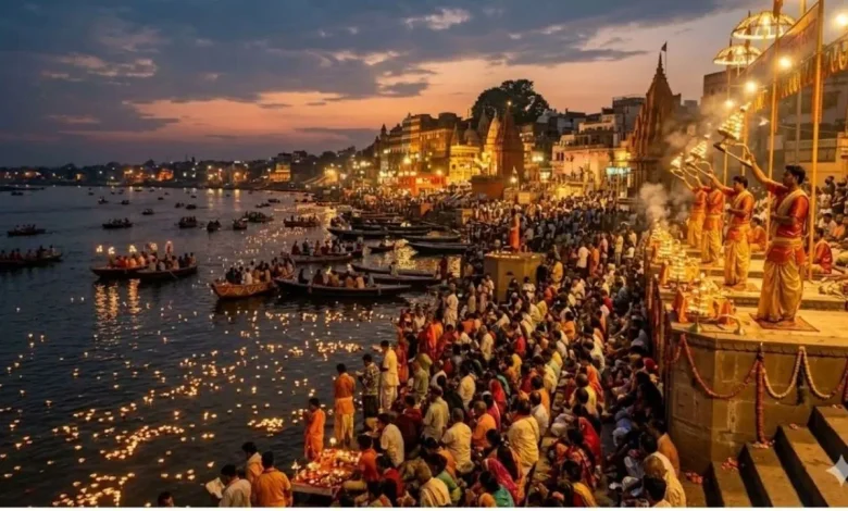 गंगा दशहरा 2026 शुभ मुहूर्त पर गंगा स्नान करते श्रद्धालु