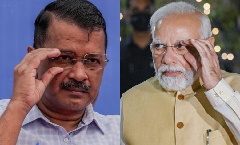 पीएम मोदी, डोनाल्ड ट्रंप और अरविंद केजरीवाल के राजनीतिक बयान और सोशल मीडिया प्रतिक्रिया का प्रतीकात्मक दृश्य