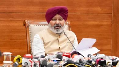हरपाल सिंह चीमा और मुख्यमंत्री भगवंत मान नशा विरोधी अभियान पर बैठक या सार्वजनिक बयान देते हुए।