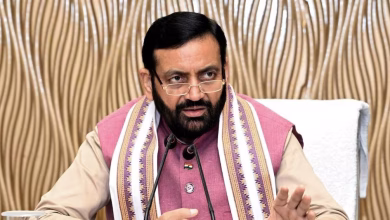 मुख्यमंत्री नायब सिंह सैनी झज्जर में विकास परियोजनाओं और बागवानी अनुसंधान केंद्र का उद्घाटन करते हुए।
