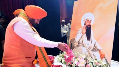 हरियाणा के मुख्यमंत्री नायब सिंह सैनी पंचकूला में गुरु अर्जन देव जी के शहीदी दिवस कार्यक्रम में संबोधन देते हुए