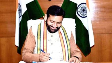 हरियाणा मुख्यमंत्री नायब सिंह सैनी शिक्षा सुधार और विजन 2047 बैठक में निर्देश देते हुए।