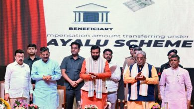 मुख्यमंत्री नायब सिंह सैनी पंचकूला में सशक्त पंचायत समारोह में जनकल्याणकारी योजनाओं की घोषणा करते हुए