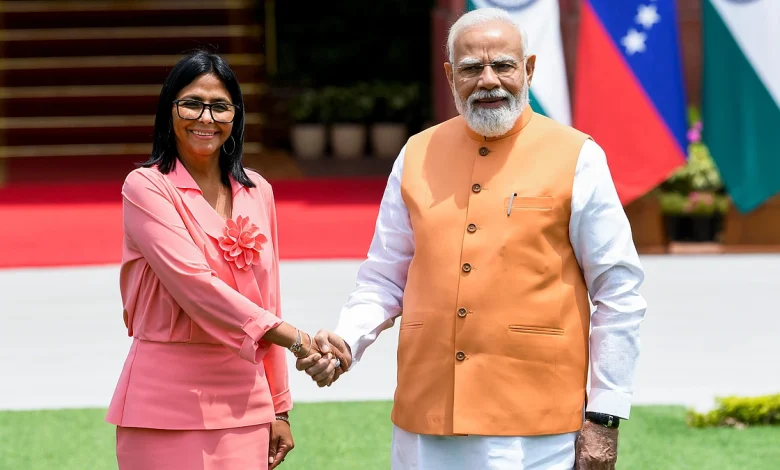 पीएम मोदी और वेनेजुएला की कार्यवाहक राष्ट्रपति डेल्सी रोड्रिगेज के बीच नई दिल्ली में द्विपक्षीय बैठक