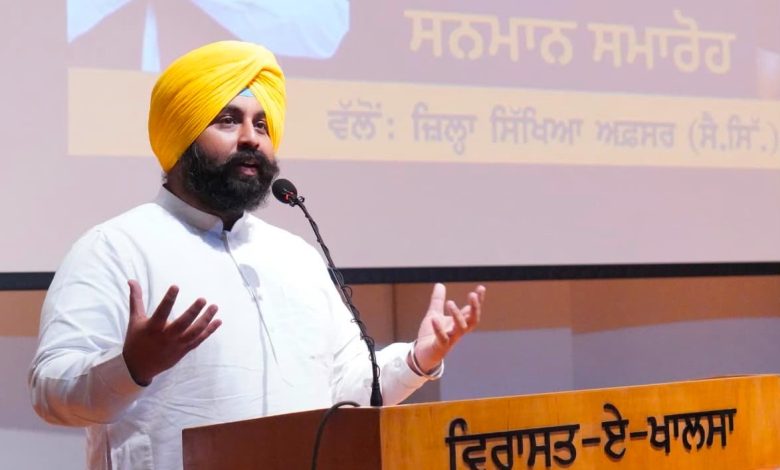 ‘ब्राइट माइंडज़ पंजाब’ कार्यक्रम की रूपनगर से शुरुआत; 12वीं कक्षा में 85% से अधिक अंक प्राप्त करने वाले 600 से अधिक छात्रों का सम्मान