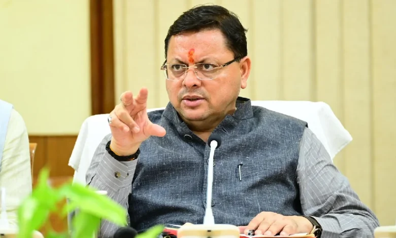मुख्यमंत्री पुष्कर सिंह धामी उत्तराखंड में स्वास्थ्य योजना के तहत मुफ्त पैथोलॉजिकल टेस्ट योजना की घोषणा करते हुए