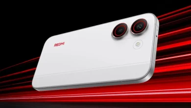 Redmi Turbo 5 स्मार्टफोन Amazon सेल के दौरान डिस्प्ले पर दिखता हुआ फोन और ऑफर जानकारी