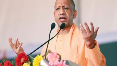 योगी आदित्यनाथ राष्ट्रपति द्रौपदी मुर्मू को जन्मदिन की शुभकामनाएं देते हुए और उनके योगदान की सराहना करते हुए।