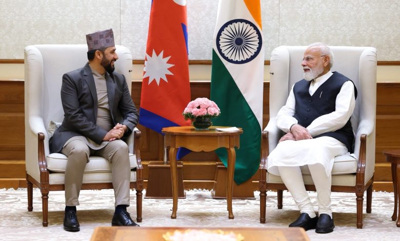 प्रधानमंत्री नरेंद्र मोदी और नेपाल के रास्ट्रिया स्वतंत्र पार्टी अध्यक्ष रवि लामिछाने की मुलाकात, द्विपक्षीय संबंधों को नई दिशा देने पर जोर