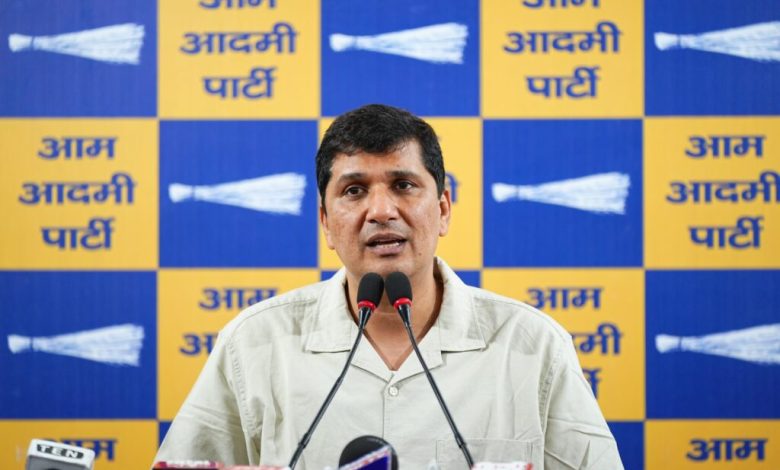 मालवीय नगर अग्निकांड: फायर ब्रिगेड की देरी पर सवाल, सौरभ भारद्वाज ने उठाए गंभीर मुद्दे