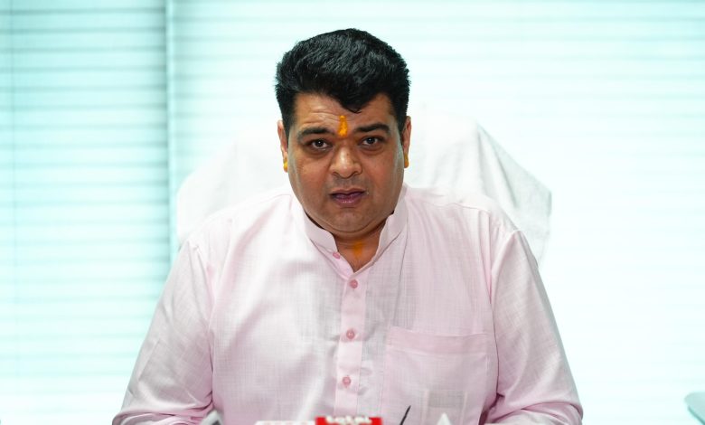साकेत भवन हादसा: एमसीडी पर लापरवाही के आरोप, निष्पक्ष जांच और कार्रवाई की मांग