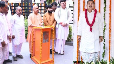 मुख्यमंत्री योगी आदित्यनाथ अयोध्या में 217 विकास परियोजनाओं का लोकार्पण और शिलान्यास करते हुए