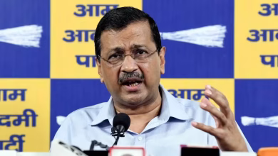 संसद चलो' प्रदर्शन को लेकर छात्रों के समर्थन में बयान देते अरविंद केजरीवाल।