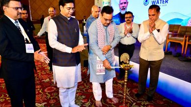 जयपुर में राजस्थान वाटर कॉन्क्लेव 2026 का शुभारंभ करते हुए मुख्यमंत्री भजनलाल शर्मा प्रबुद्धजनों को संबोधित करते हुए।