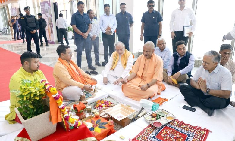 लखनऊ में RUPAAM के नए परिसर का उद्घाटन करते हुए मुख्यमंत्री योगी आदित्यनाथ।