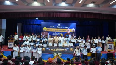 लुधियाना में Bright Minds Punjab कार्यक्रम के दौरान मनीष सिसोदिया और हरजोत सिंह बैंस छात्रों से संवाद करते हुए।