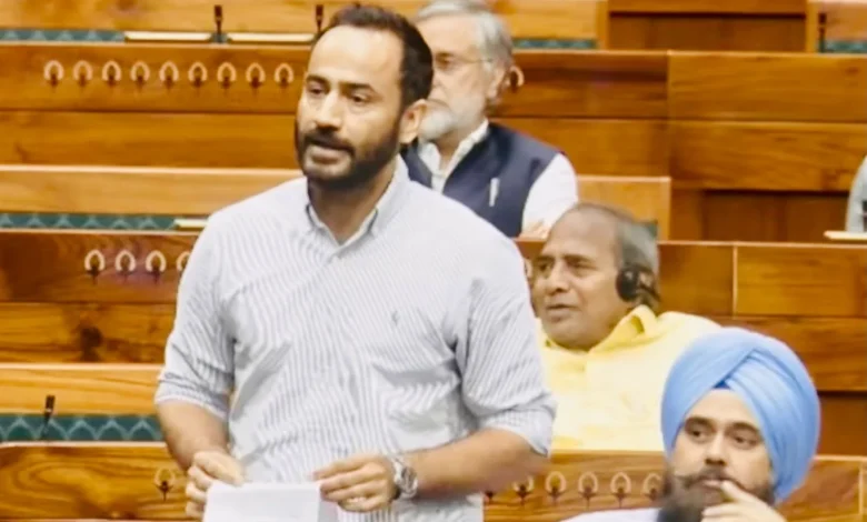लोकसभा में एंटी पेपर लीक संशोधन बिल 2026 पर चर्चा के दौरान केंद्रीय मंत्री जितेंद्र सिंह