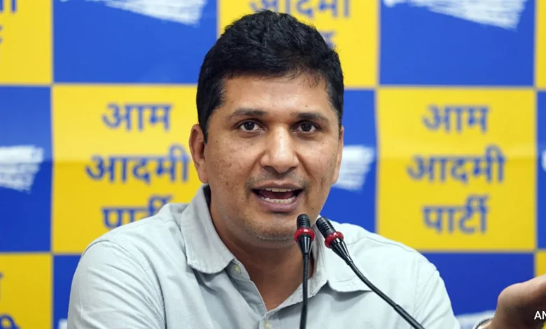 दिल्ली हेल्थ स्कैम मामले में ED जांच और फाइल गायब होने के आरोप पर बयान देते सौरभ भारद्वाज।