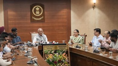 कैबिनेट मंत्री बरिंदर गोयल Punjab Mining Management System Portal पर जानकारी देते हुए