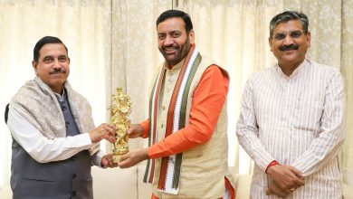 मुख्यमंत्री नायब सिंह सैनी ने शिवराज सिंह चौहान और प्रह्लाद जोशी का स्वागत किया