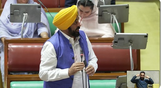 पंजाब विधानसभा में सड़कों के निर्माण पर जवाब देते मुख्यमंत्री भगवंत मान