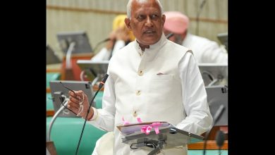 बरिंदर गोयल विधानसभा में विपक्ष पर निशाना साधते हुए