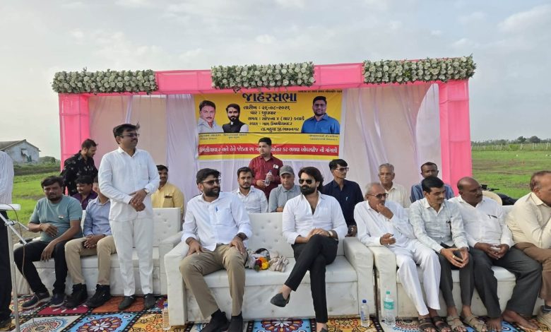 उमणियावदर में AAP की जनसभा को संबोधित करते गोपाल इटालिया