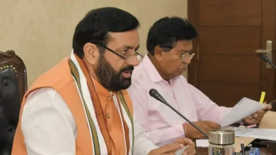 मुख्यमंत्री नायब सिंह सैनी हरियाणा में रोजगार और सरकारी नौकरियों की जानकारी देते हुए