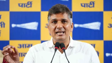 सौरभ भारद्वाज ने दिल्ली में छात्राओं की साइकिल खरीद पर सवाल उठाए