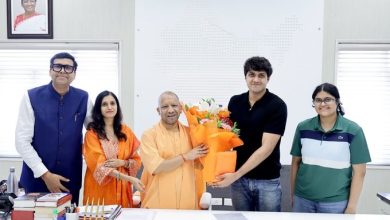 सीएम योगी आदित्यनाथ से जिंदल ग्रुप के गजेंद्र सिंह की लखनऊ में शिष्टाचार भेंट