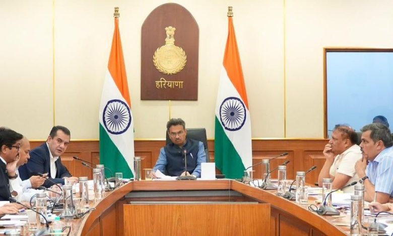हरियाणा में सेवा संकल्प अभियान की तैयारियों की समीक्षा करते मुख्य सचिव अनुराग रस्तोगी