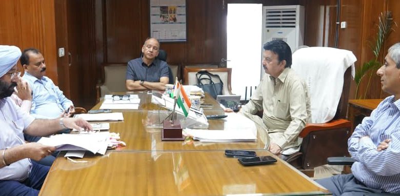 राव नरबीर सिंह ने वन मित्रों की बकाया राशि भुगतान के निर्देश दिए