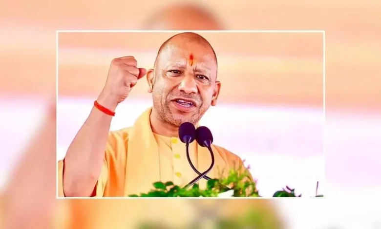 सीएम योगी आदित्यनाथ ने यूपी टेक्सटाइल कॉन्क्लेव का उद्घाटन किया
