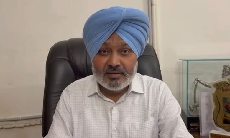 CBI रेड को लेकर केंद्र सरकार पर हमला करते AAP नेता